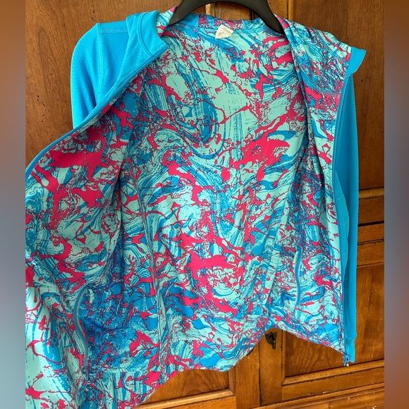 Ivivva Other - Ivivva reversible dry-fit hoodie. Girls size 12. Like new.